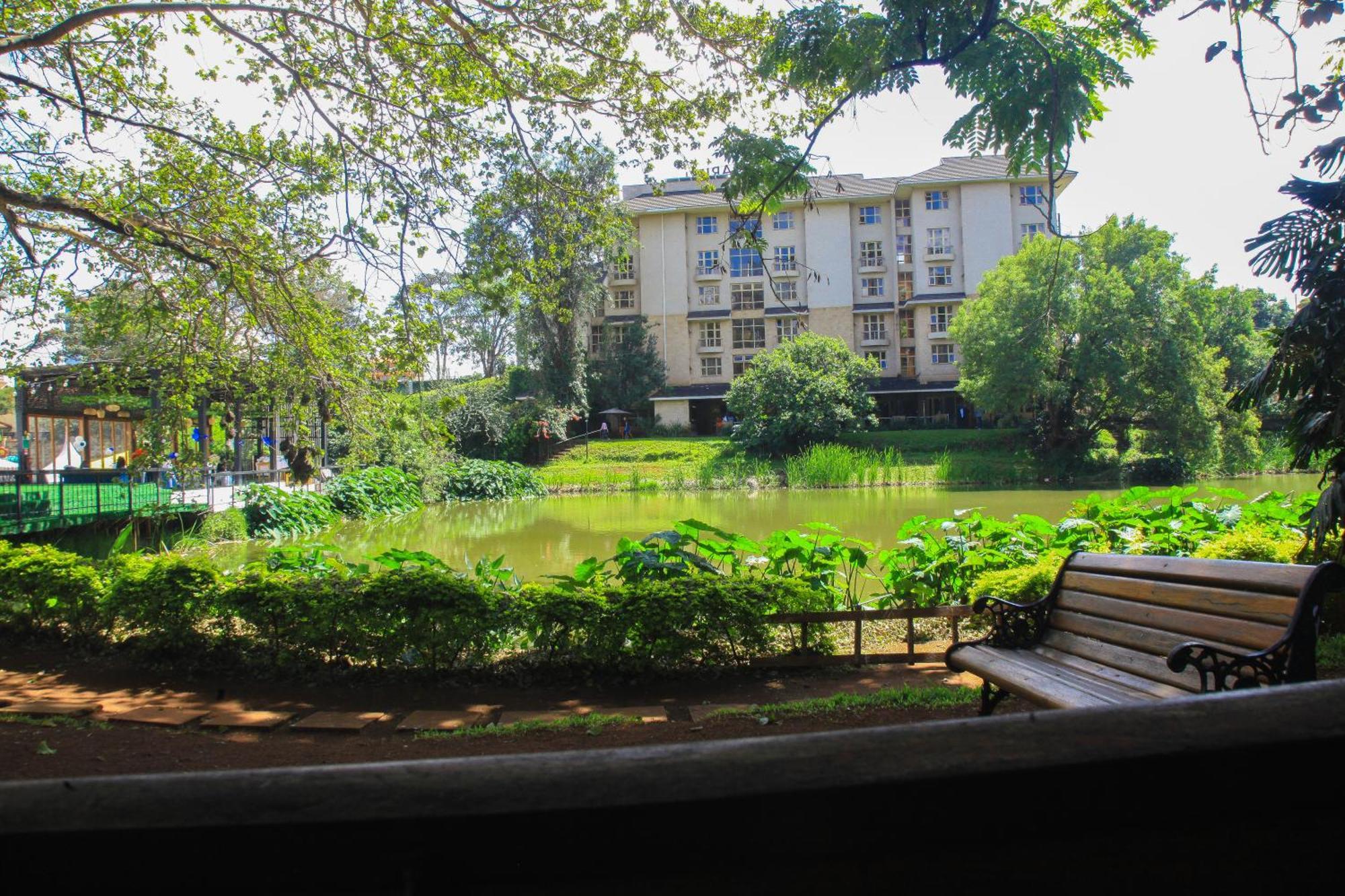 Hotel Qaribu 3*